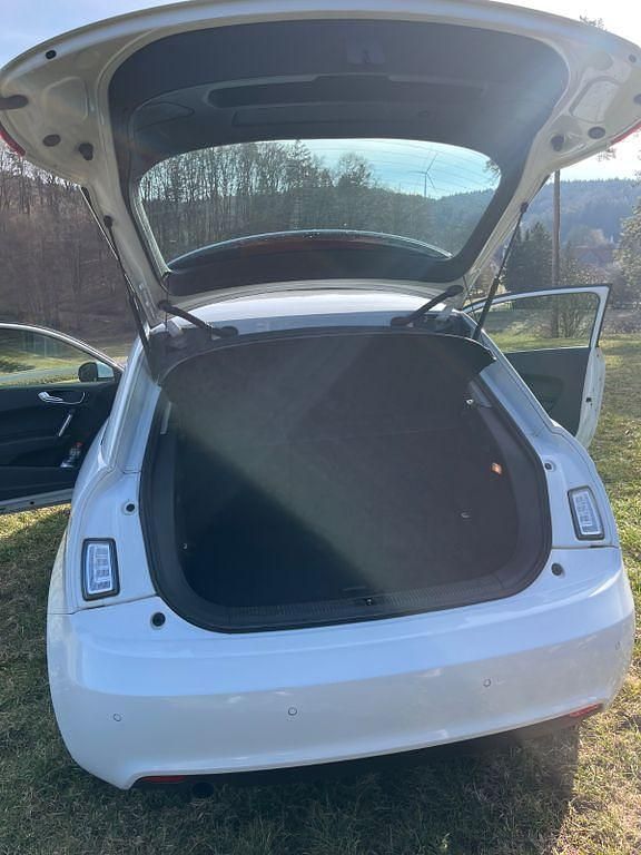 Gebraucht Audi A1 Ambition 86 PS (63 kW) 2013 Weiß Kleinwagen
