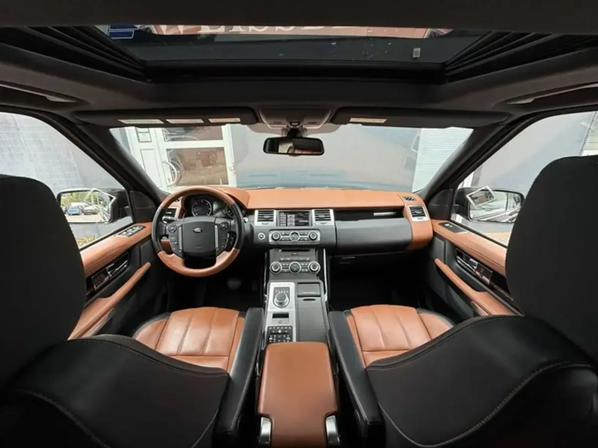 Gebraucht Land Rover Range Rover Autobiography 256 PS (188 kW) 2013 Schwarz SUV