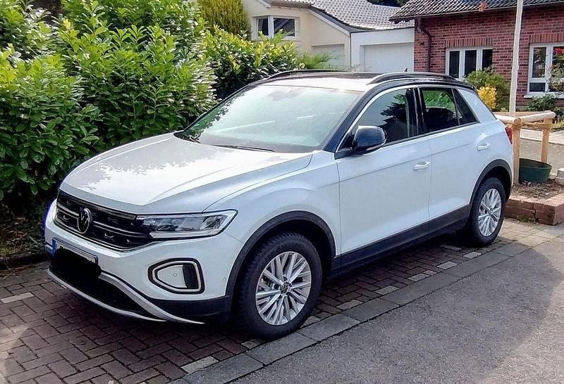 Gebraucht VW T-Roc Life 110 PS (80 kW) 2022 Weiß SUV