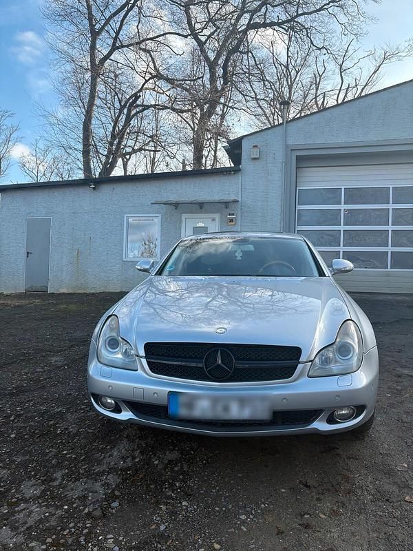 Gebraucht Mercedes CLS320 224 PS (164 kW) 2006 Silber Coupé