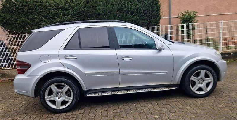 Gebraucht Mercedes ML320 AMG 224 PS (164 kW) 2007 Silber SUV