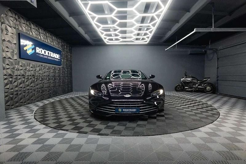 Gebraucht Aston Martin DB11 510 PS (375 kW) 2023 Onyx black Coupé