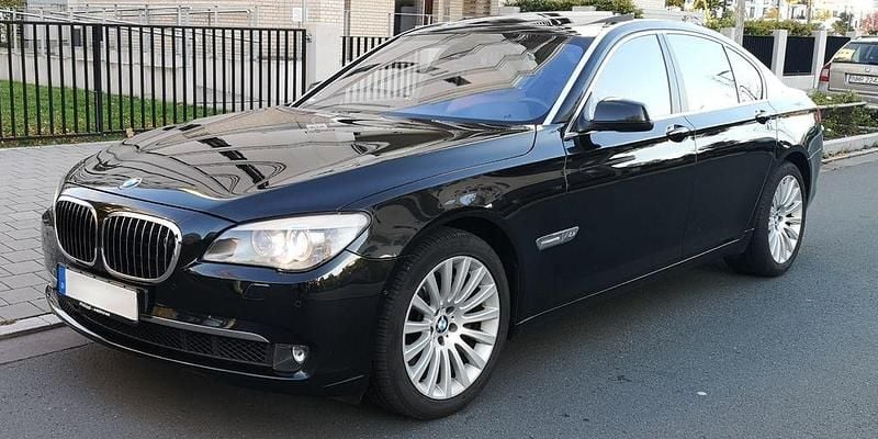Schwarz Gebraucht 2009 BMW 760 Limousine | 26.000 € - Bild 1/4