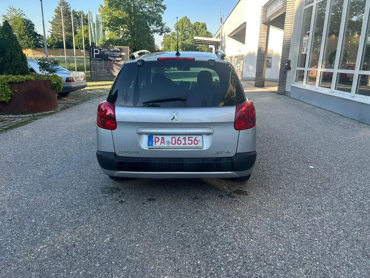 Gebraucht Peugeot 207 75 PS (55 kW) 2007 Silber Kombi
