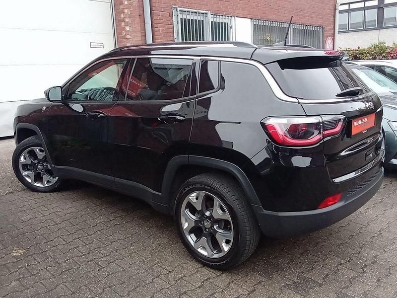Gebraucht Jeep Compass Opening Edition 170 PS (125 kW) 2017 Schwarz SUV