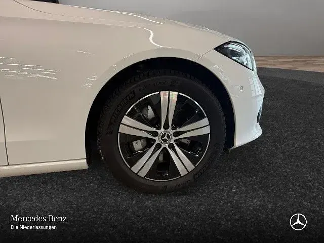 Gebraucht Mercedes C300e 313 PS (230 kW) 2023