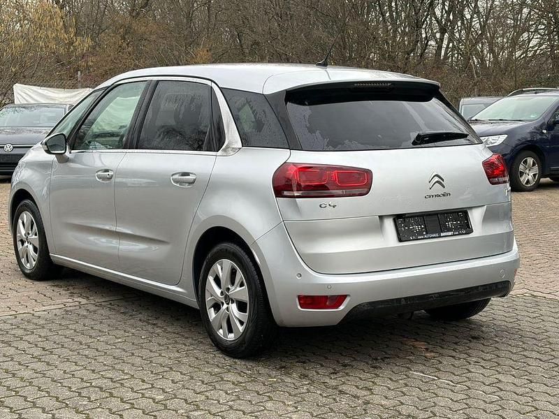 Gebraucht Citroën C4 SELECTION 131 PS (96 kW) 2016 Silber SUV