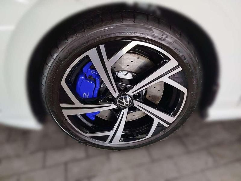 Gebraucht VW Golf VIII R 320 PS (235 kW) 2023 Pure white Limousine