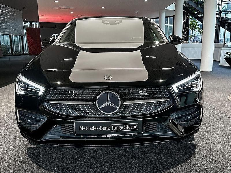 Gebraucht Mercedes CLA250e Night 218 PS (160 kW) 2021 Schwarz Limousine