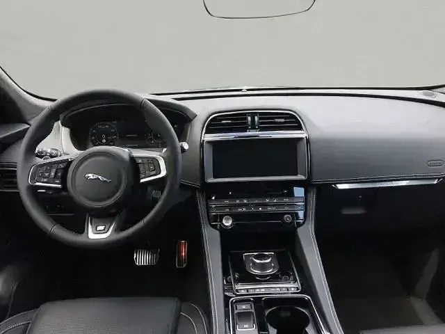 Gebraucht Jaguar F-Pace R-Sport 304 PS (223 kW) 2020 Schwarz SUV