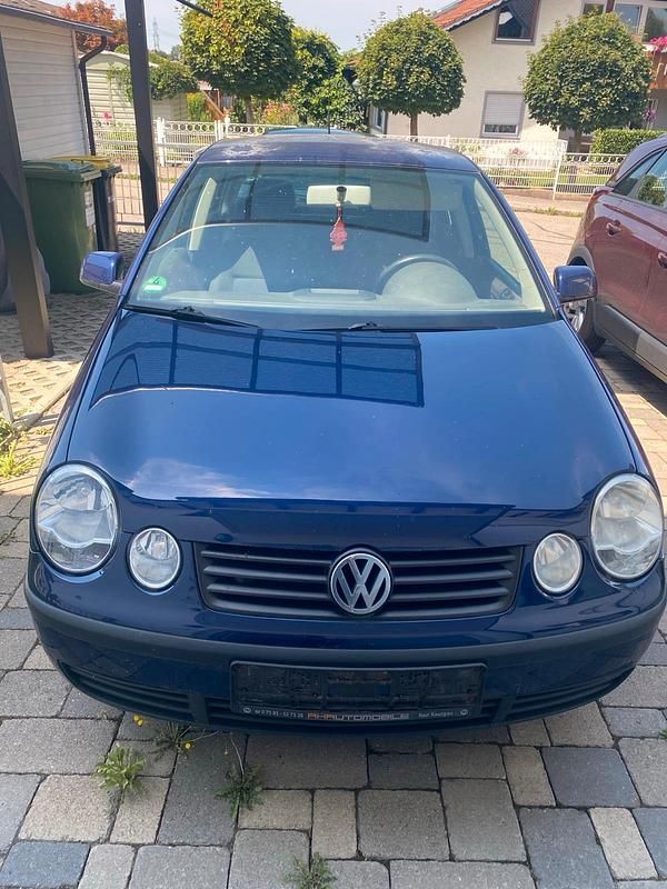 Blau Gebraucht 2003 VW Polo Kleinwagen | 300 € (Superpreis) - Bild 1/4