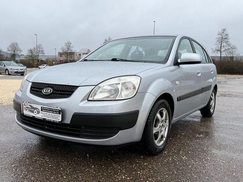 Gebraucht Kia Rio EX 111 PS (81 kW) 2009 Silber Limousine