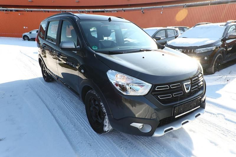 Gebraucht Dacia Lodgy Stepway 116 PS (85 kW) 2021 Kometengrau metallic Van / Kleinbus