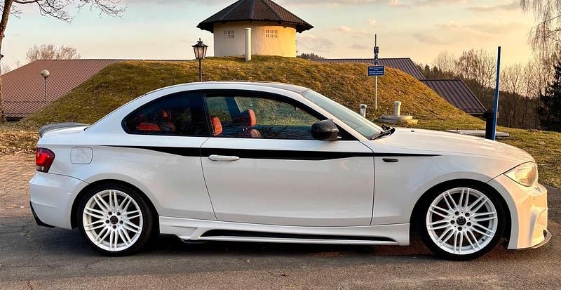 Gebraucht BMW 120 Coupé 177 PS (130 kW) 2012 Weiß Coupé