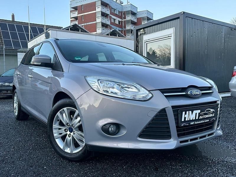Gebraucht Ford Focus 125 PS (91 kW) 2014 Micastonesilber metallic Kombi