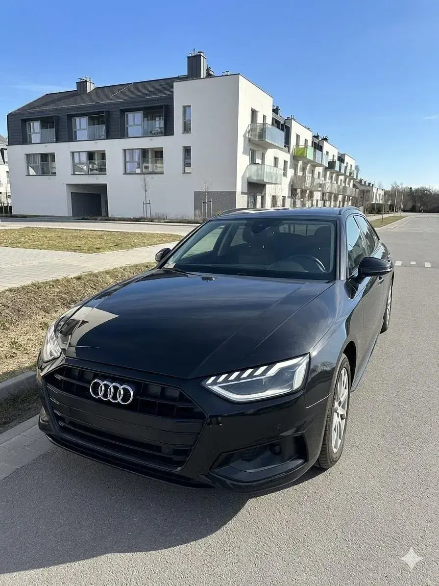 Gebraucht Audi A4 136 PS (100 kW) 2022 Schwarz Kombi