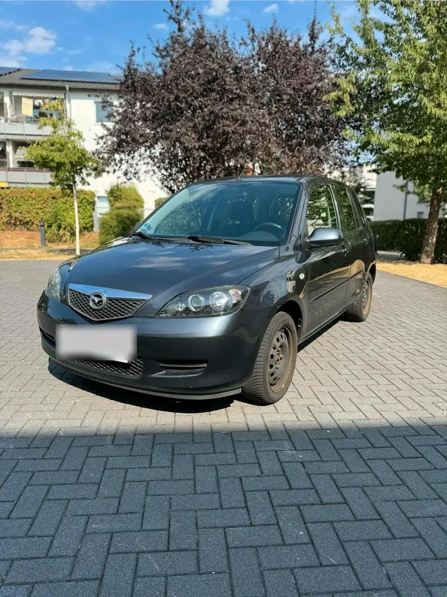 Gebraucht Mazda 2 80 PS (58 kW) 2005 Grau Kleinwagen