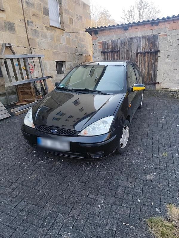 Gebraucht Ford Focus 75 PS (55 kW) 2003 Schwarz Kleinwagen