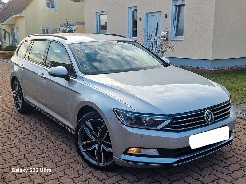 Gebraucht VW Passat 150 PS (110 kW) 2019 Silber Kombi