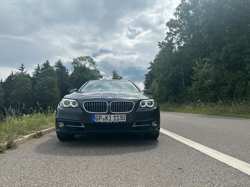 Grau Gebraucht 2013 BMW 530 Kombi | 9.500 € (Superpreis) - Bild 1/4