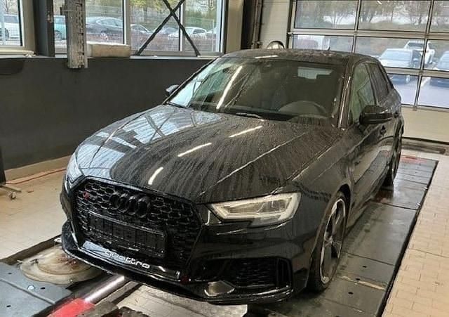 Gebraucht Audi RS3 Sportback Comfort 400 PS (294 kW) 2019 Mythosschwarz metallic Kleinwagen