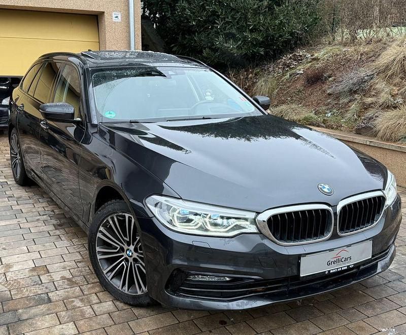 Gebraucht BMW 520 Sport Line 190 PS (139 kW) 2018 Grau Limousine