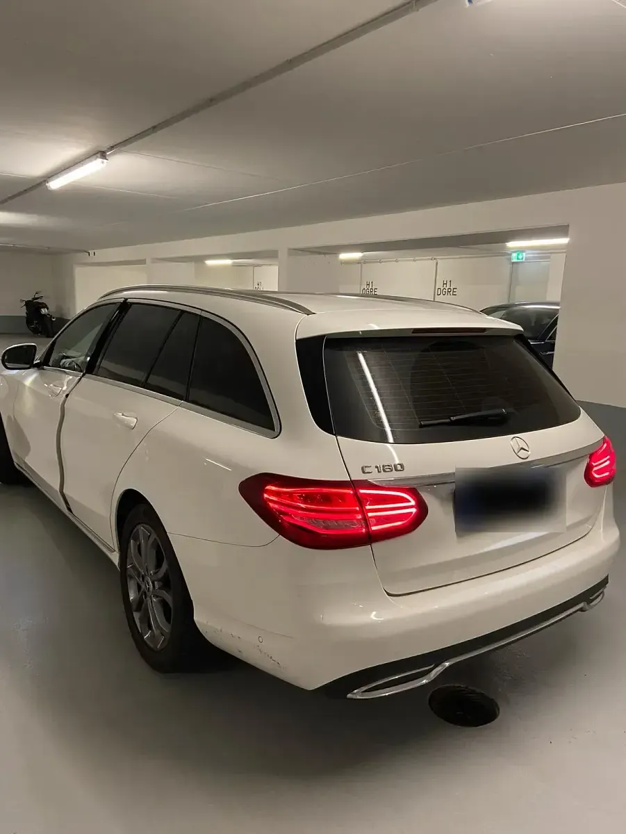 Gebraucht Mercedes C180 159 PS (116 kW) 2015 Weiß Kombi