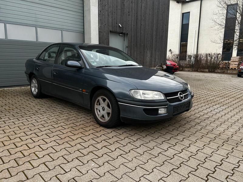 Blau Gebraucht 1996 Opel Omega Limousine | 2.050 € - Bild 1/4