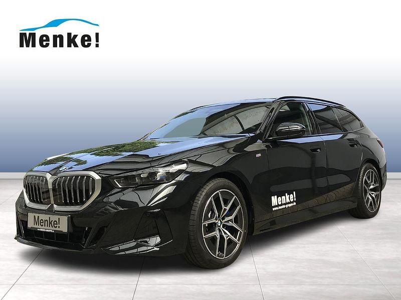 Schwarz Gebraucht 2024 BMW 520 Comfort Edition Kombi | 65.990 € - Bild 1/4