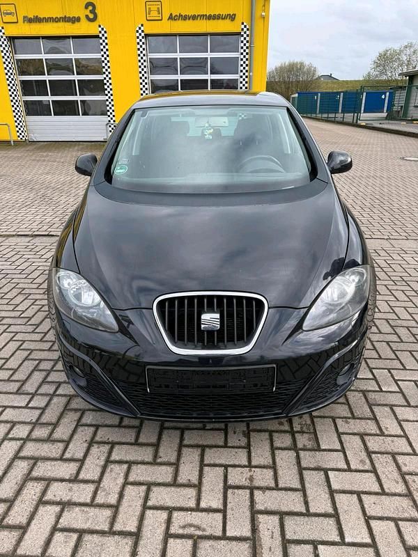 Gebraucht Seat Altea 105 PS (77 kW) 2011 Schwarz Limousine