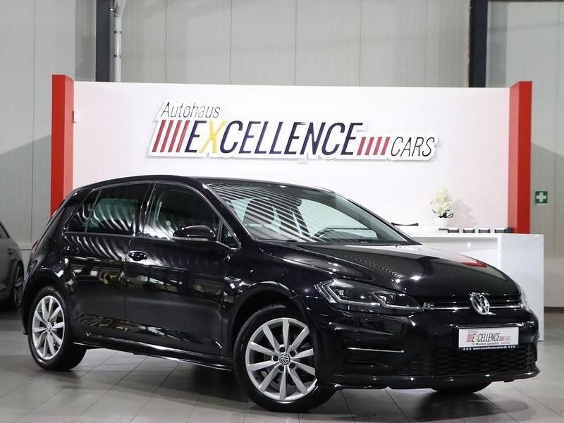 Schwarz Gebraucht 2019 VW Golf VII Sportline Limousine | 18.997 € (Fairer Preis) - Bild 1/4