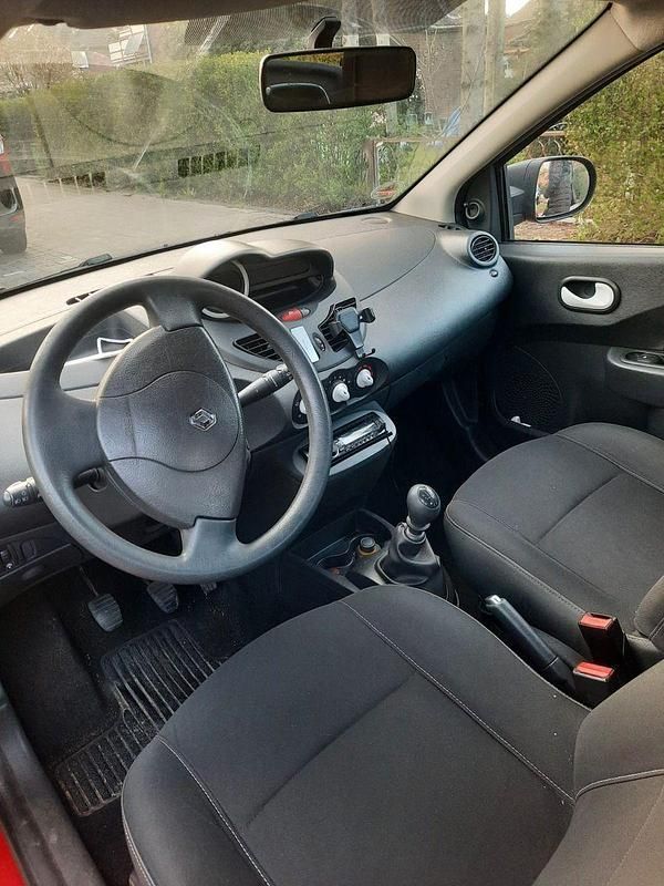 Gebraucht Renault Twingo 76 PS (55 kW) 2011 Rot Kleinwagen