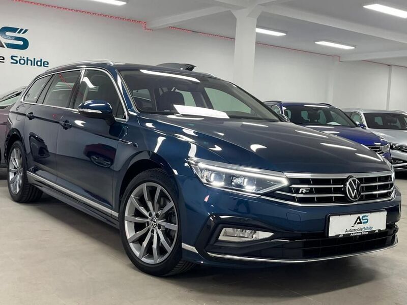 Blau Gebraucht 2021 VW Passat R-line Limousine | 23.990 € (Fairer Preis) - Bild 1/4