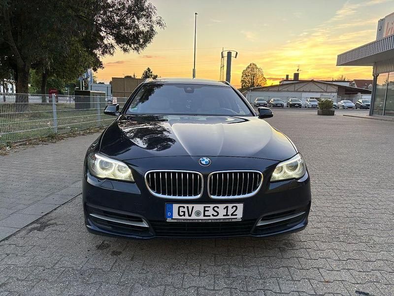 Blau Gebraucht 2014 BMW 530 Luxury Line Kombi | 13.000 € (Fairer Preis) - Bild 1/4