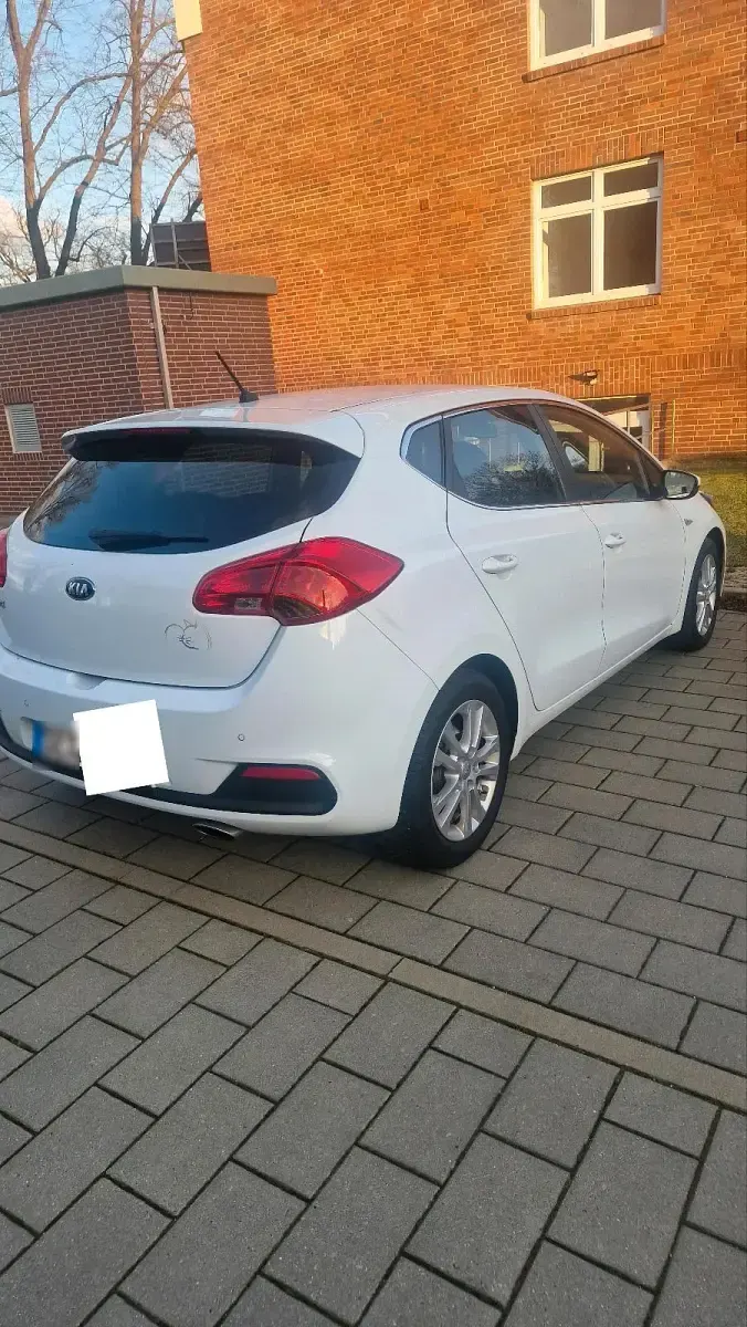 Gebraucht Kia Ceed GT 100 PS (73 kW) 2015 Weiß Kombi