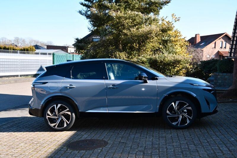 Ceramic grey Neu 2025 Nissan Qashqai Tekna+ SUV | 32.495 € (Fairer Preis) - Bild 1/4