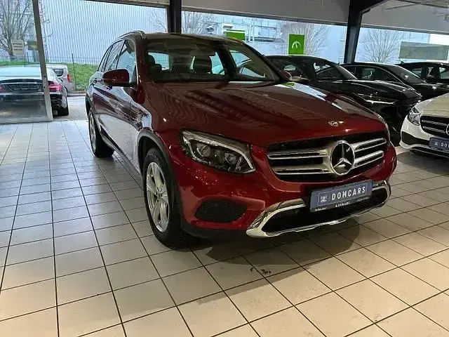 Gebraucht Mercedes GLC220 170 PS (125 kW) 2018 Rot SUV