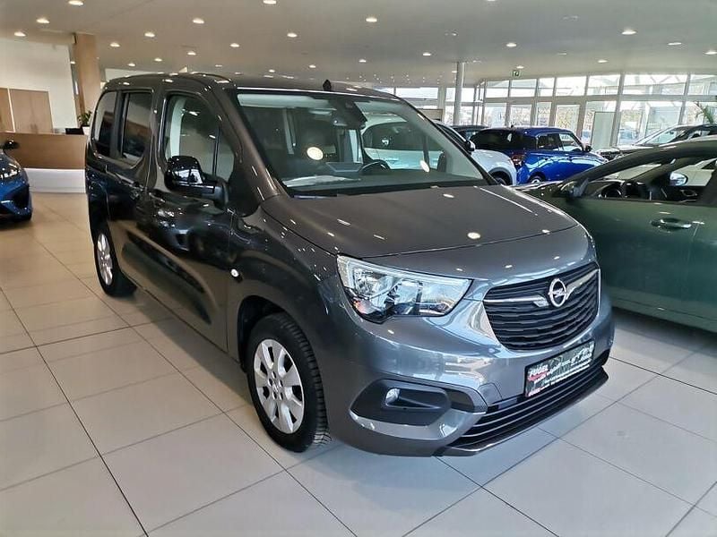 Gebraucht Opel Combo Life Elegance 131 PS (96 kW) 2022 Mondstein grau/e:vulkan grau Van / Kleinbus