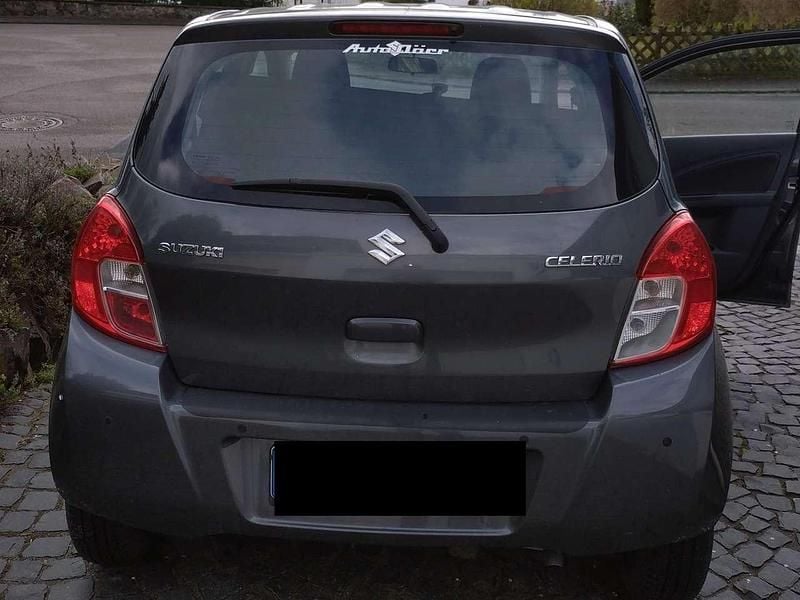 Gebraucht Suzuki Celerio Club 68 PS (50 kW) 2017 Grau Kleinwagen