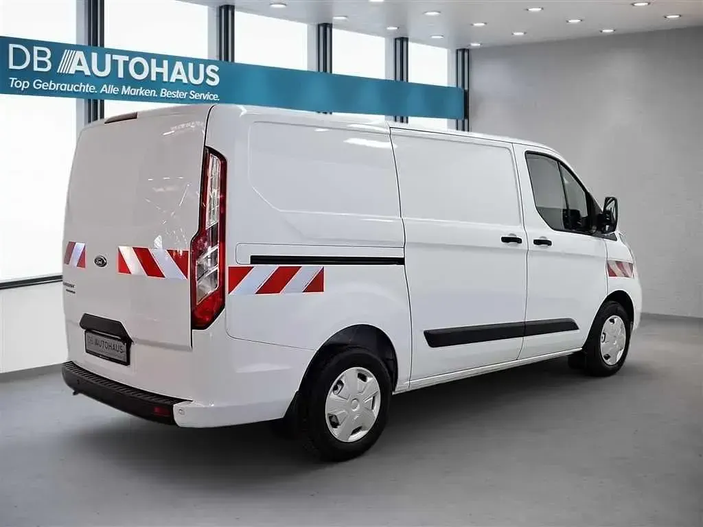 Gebraucht Ford Transit Custom Trend 105 PS (77 kW) 2022 Weiß Limousine
