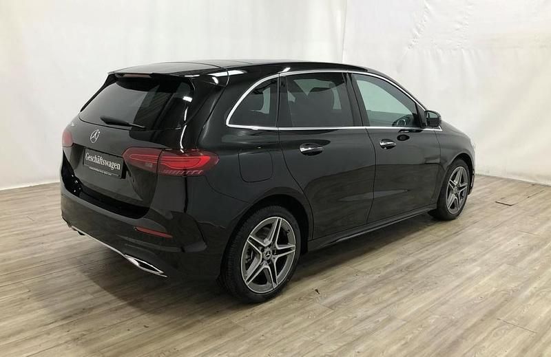 Gebraucht Mercedes B250e AMG 163 PS (119 kW) 2023 Schwarz Van / Kleinbus