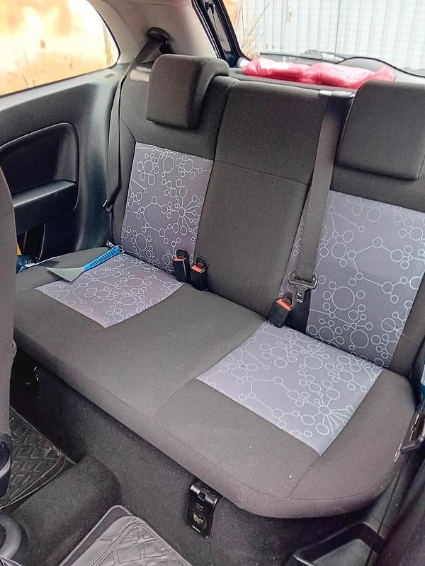 Gebraucht Ford Fiesta 72 PS (52 kW) 2006 Violet Kleinwagen