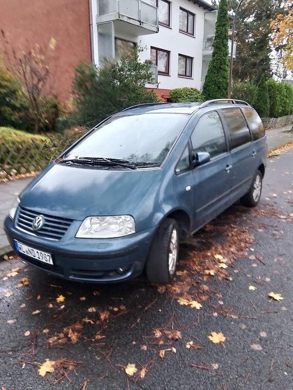 Grau Gebraucht 2001 VW Sharan Van / Kleinbus | 1.800 € (Fairer Preis) - Bild 1/4