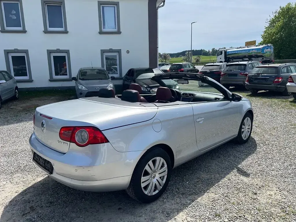 Second-hand VW Eos 140 CP (102 kW) 2008 Argintiu Cabrio