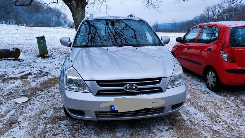 Gebraucht Kia Carnival 185 PS (136 kW) 2006 Silber Van / Kleinbus