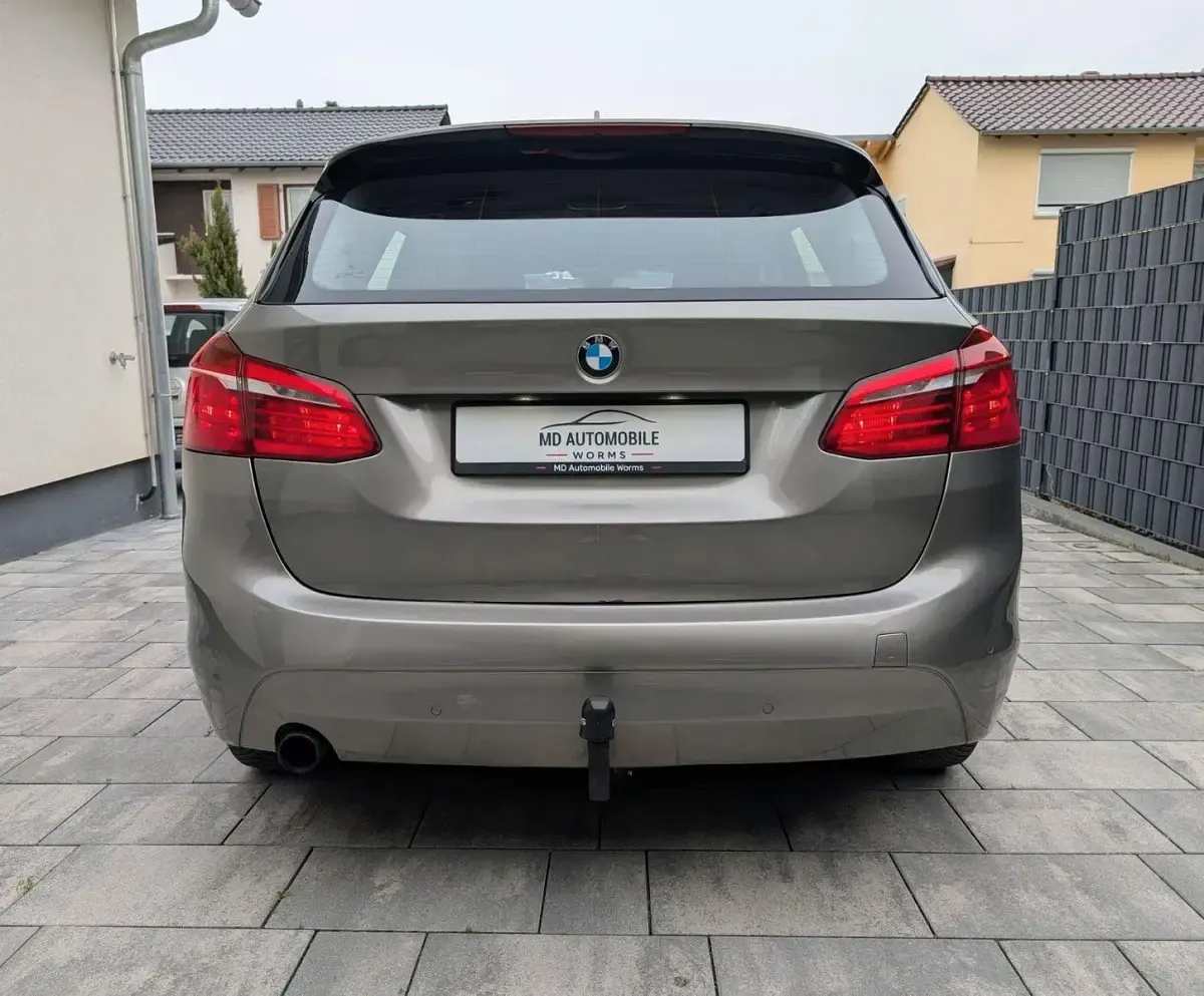 Gebraucht BMW 218 136 PS (100 kW) 2015 Grau Van / Kleinbus