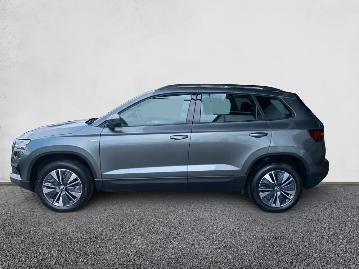 Gebraucht Skoda Karoq Tour 150 PS (110 kW) 2023 Graphitegrau metallic SUV