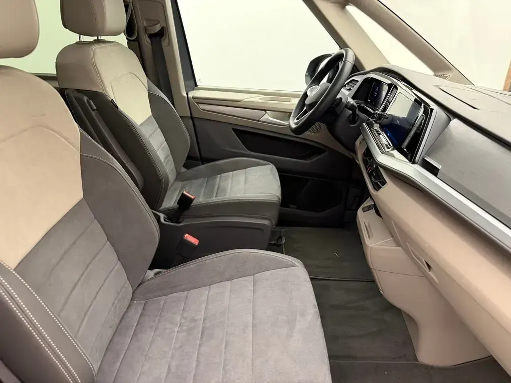 Gebraucht VW Multivan Life 177 PS (130 kW) 2025 Grau Van / Kleinbus