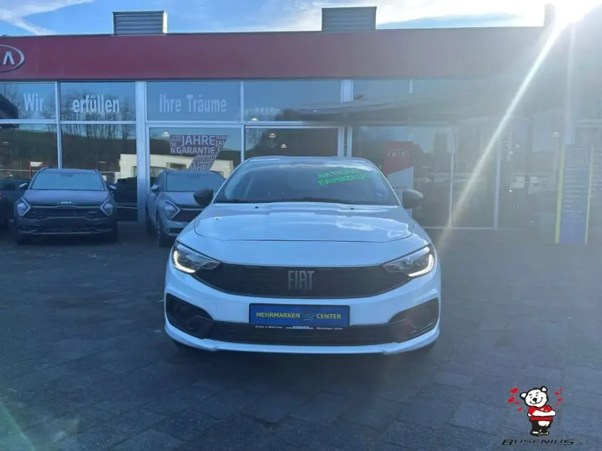 Gebraucht Fiat Tipo City Life 101 PS (74 kW) 2022 Ambienteweiss Limousine