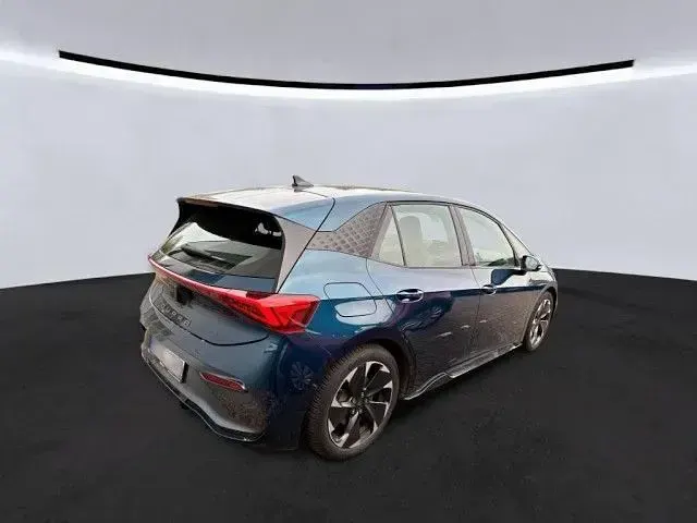 Gebraucht Cupra Born 169 kW (231 PS) 2023 Aurorablau Kleinwagen
